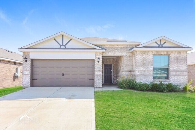 Primary Photo - 1923 Hialeah Dr