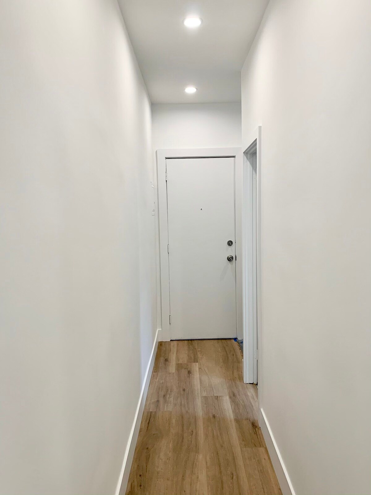 Entryway - 1682 George St