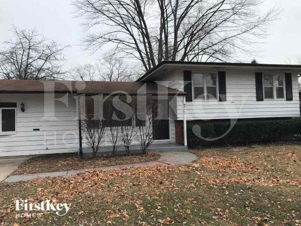 Building Photo - 711 N Evanslawn Ave