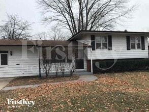 Building Photo - 711 N Evanslawn Ave