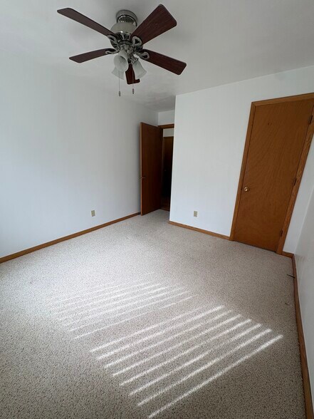 Building Photo - 624 Garrison Rd