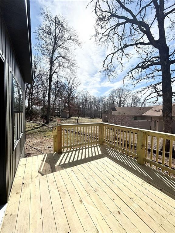 Building Photo - 17 Islay Dr