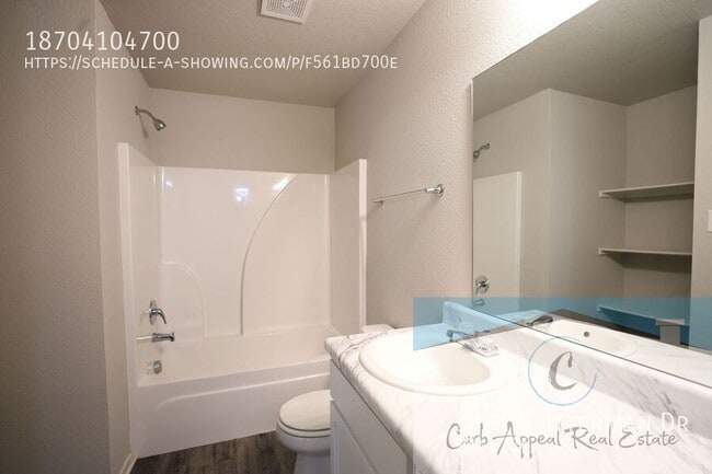 Building Photo - 3801 Glitterman Dr