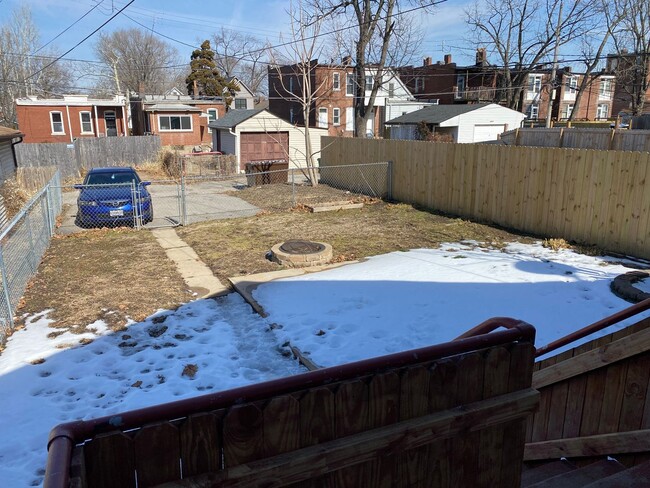 Building Photo - Lovely Home in Tower Grove South