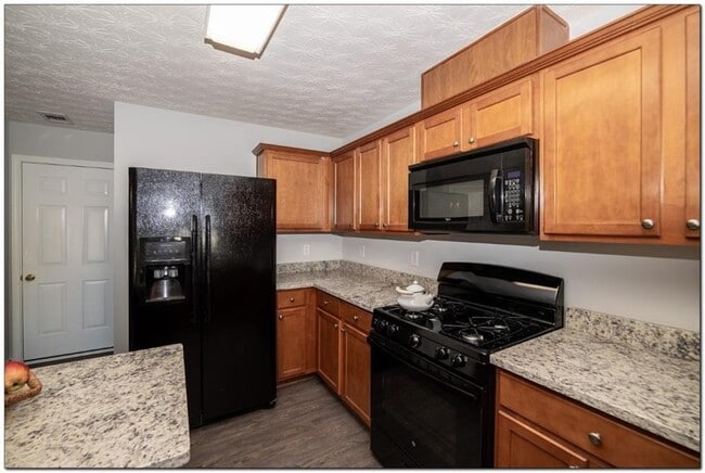 Building Photo - 3832 Roxberry Hill Ln NE