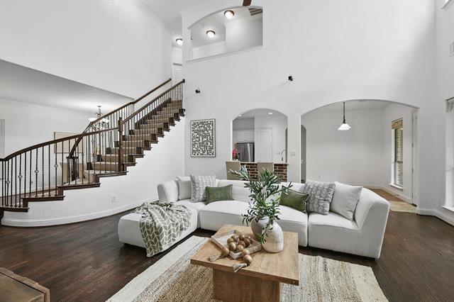 Building Photo - 3376 Castlewood Blvd