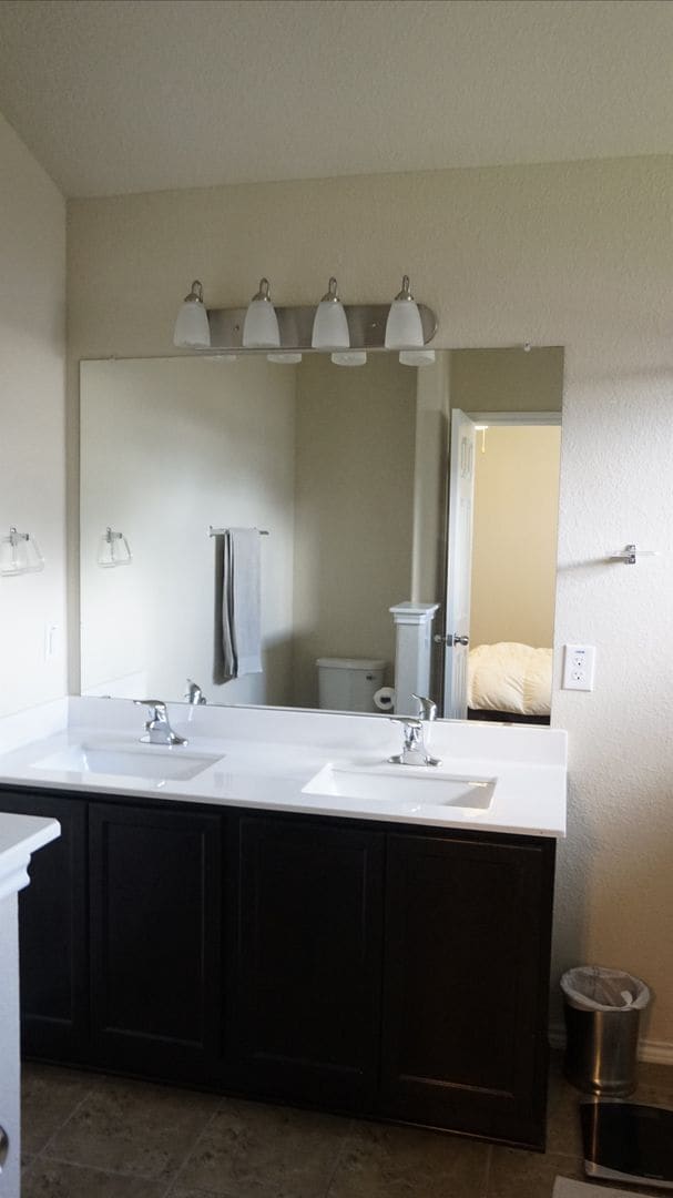 Building Photo - 6302 Cool Creek Dr