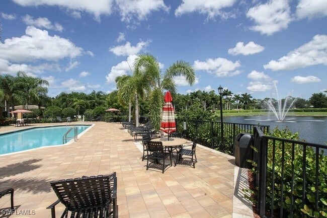 Building Photo - 1810 Florida Club Cir