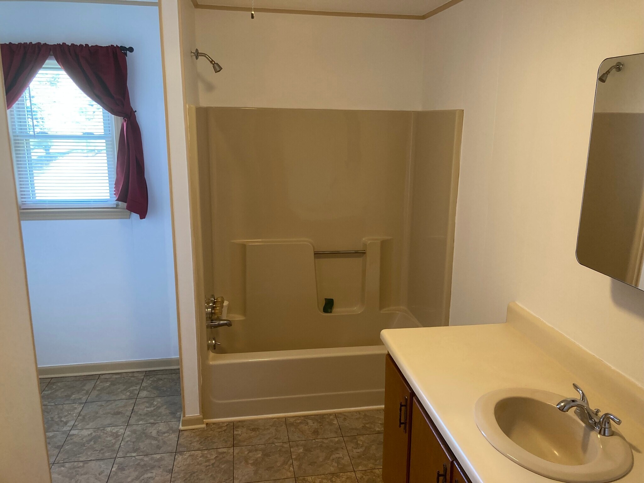 Bathroom - 84 Chestnut Ln