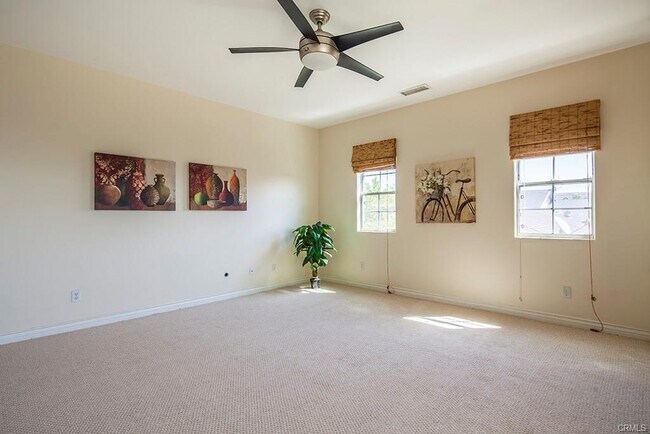 Building Photo - 1035 Fairview Ave