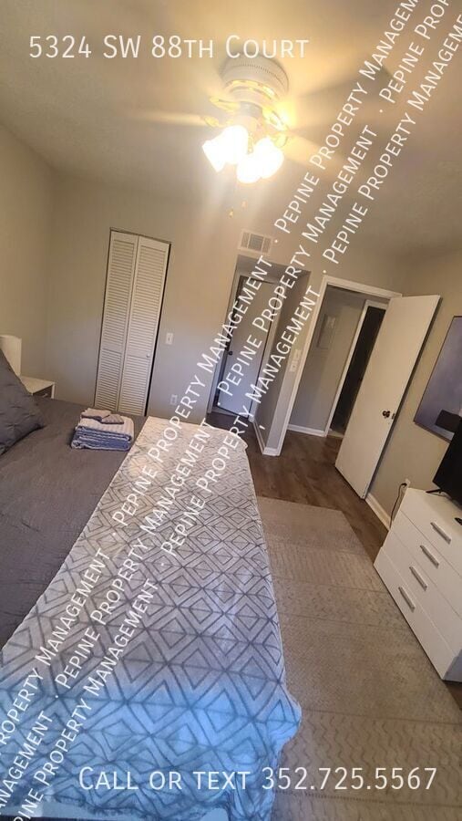 Building Photo - 5324 SW 88 Ct