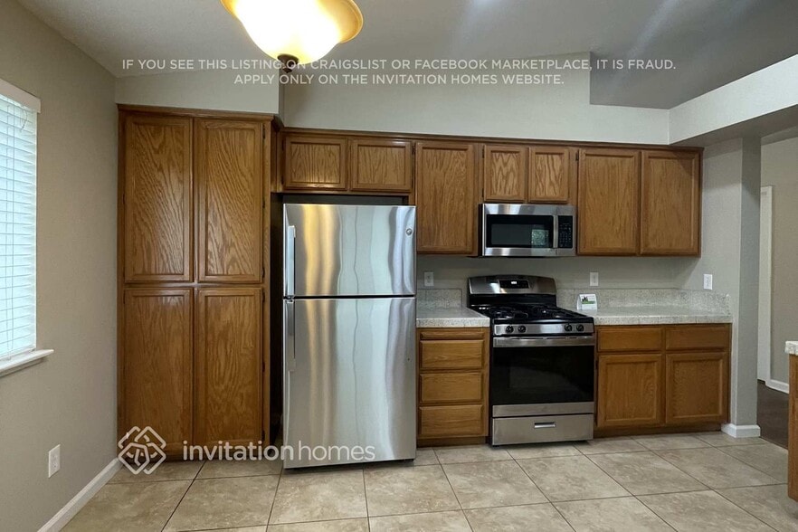 Building Photo - 1985 Rapid Falls Dr