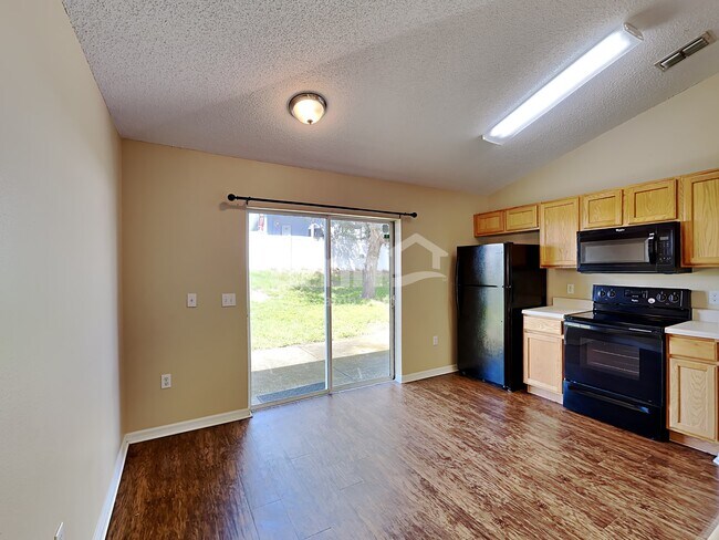 Building Photo - 2768 Whispering Trails Dr