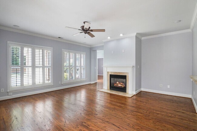 Building Photo - 4040 Alston Way
