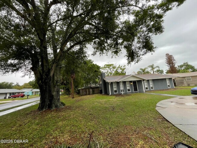 Building Photo - 90 Hickory Hills Cir