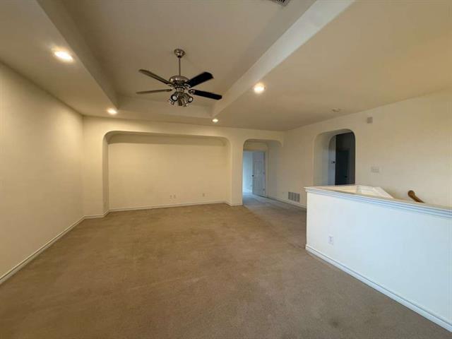 Building Photo - 305 Moonlight Dr