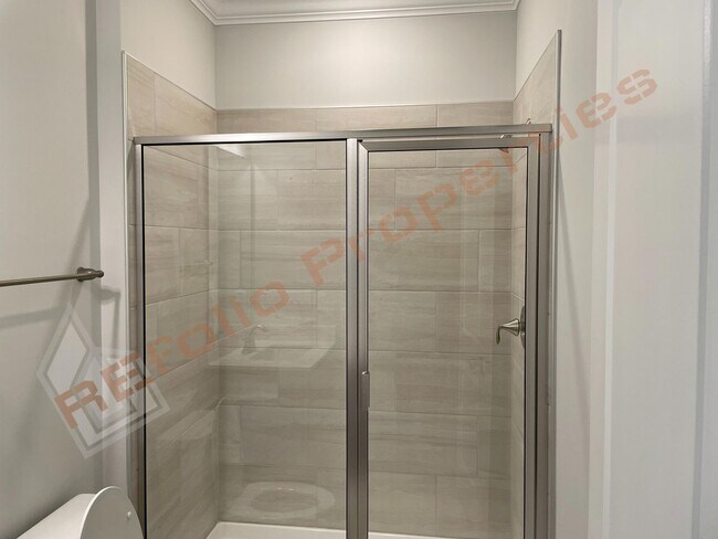 Building Photo - BRAND NEW- Spacious 4 Bedroom, 3 Bathroom ...