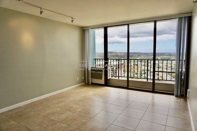 Building Photo - OCEAN VIEWS!! Pearl Regency 1 bed 1 bath 2...