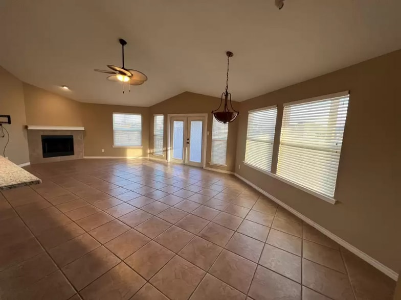 Building Photo - 14157 Whitecap Blvd