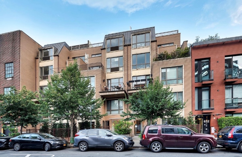 Building Photo - 660 Bergen St