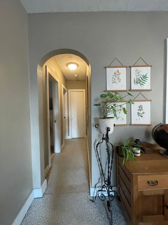 hallway to bathroom and bedroom 2 w/ linen closet - 2429 Garfield Ave