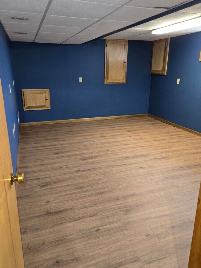 Building Photo - 132 Corll St