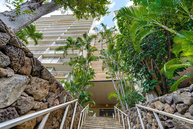 Building Photo - 84-740 Kili Drive-SI FL10-ID1605899P