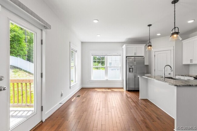 Building Photo - 4142 Tosh Ln