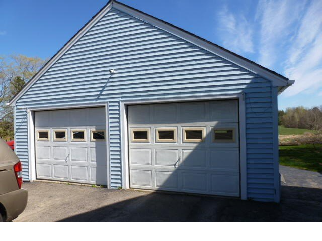 Building Photo - 926 Stillwater Ave