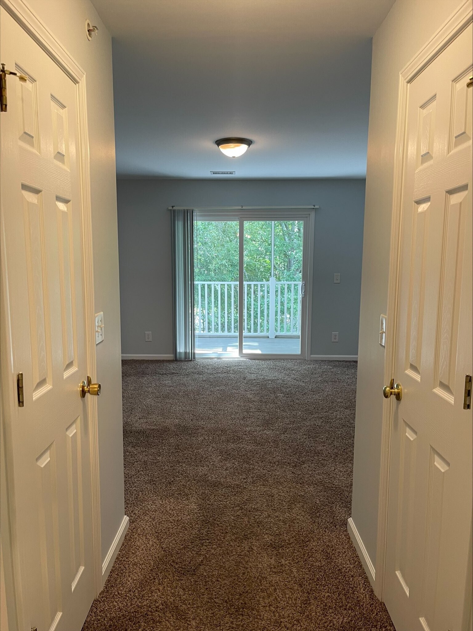 Master Bedroom - 4854 Meadowsweet Dr