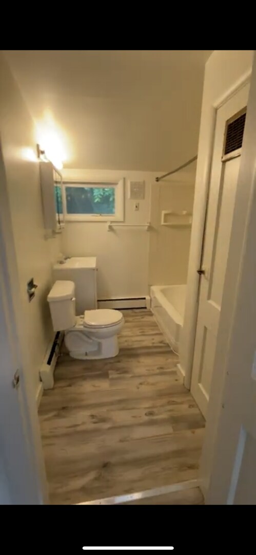 Building Photo - 710 Valentine St