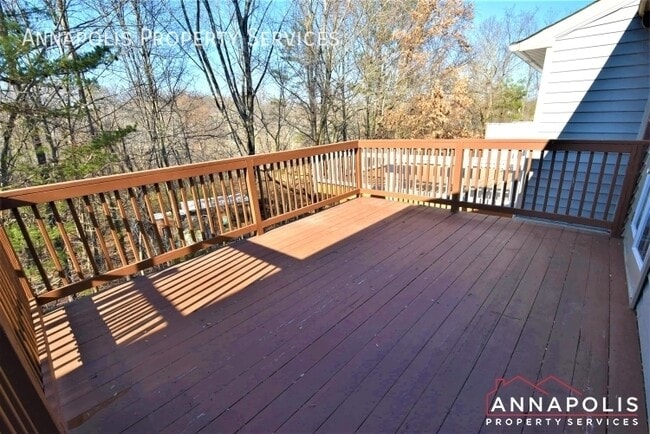 Building Photo - 508 Greenblades Ct