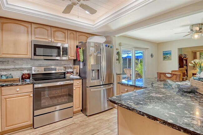 Building Photo - 2308 Waterbluff Pl