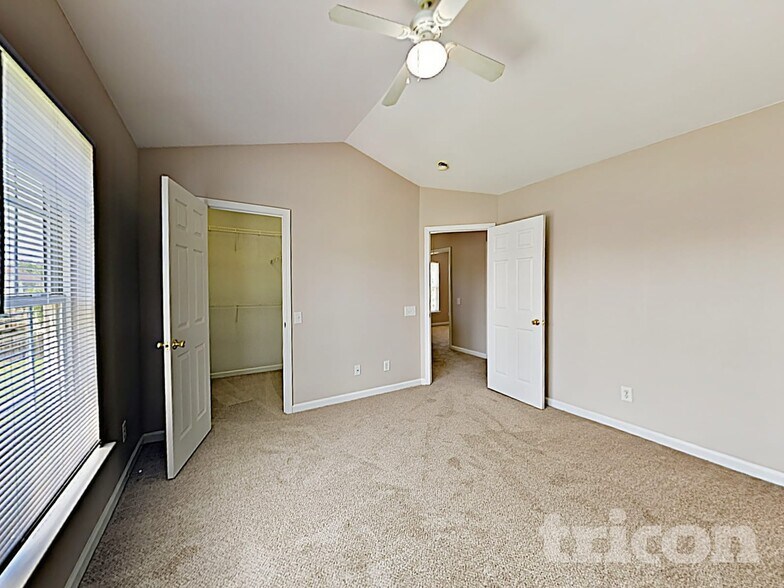 Building Photo - 1305 Peach Park Ln