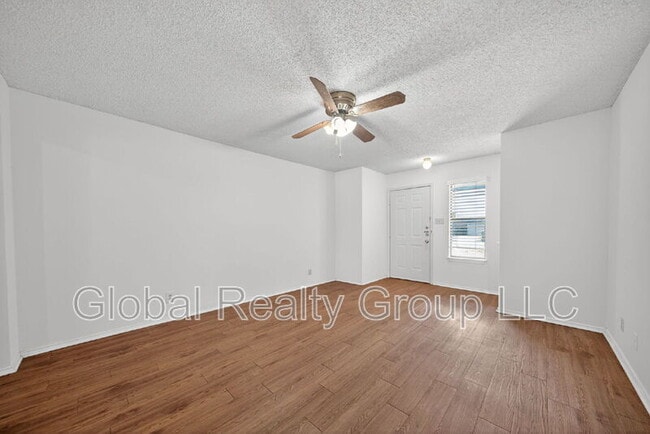 Building Photo - 309 Meadow Dr