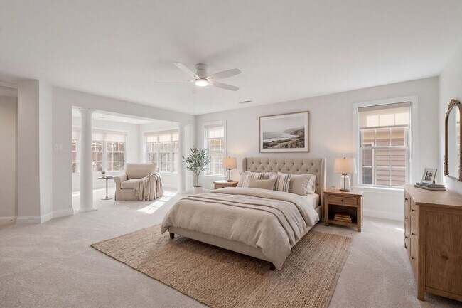 Building Photo - Stunning 4 level detached home close to the Mosaic District in Fairfax!