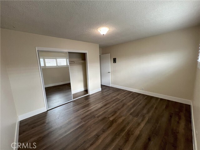 Building Photo - 4059 W 142nd St