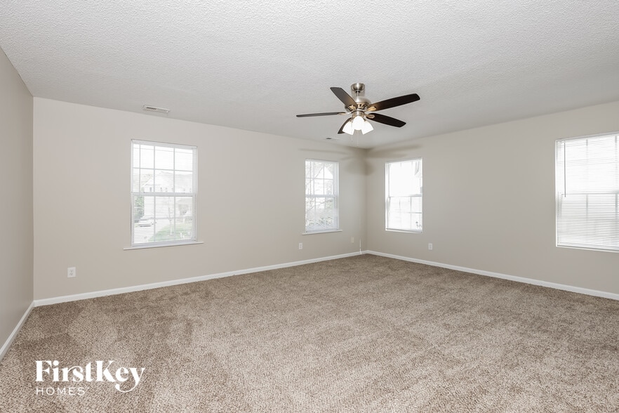 Building Photo - 8709 Gooch Ct