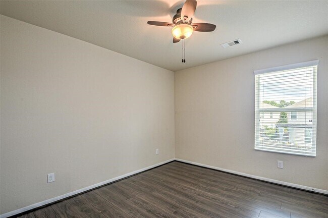 Building Photo - 17822 Aveleigh Ln