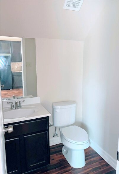 Building Photo - 33 Woodland Hills Dr