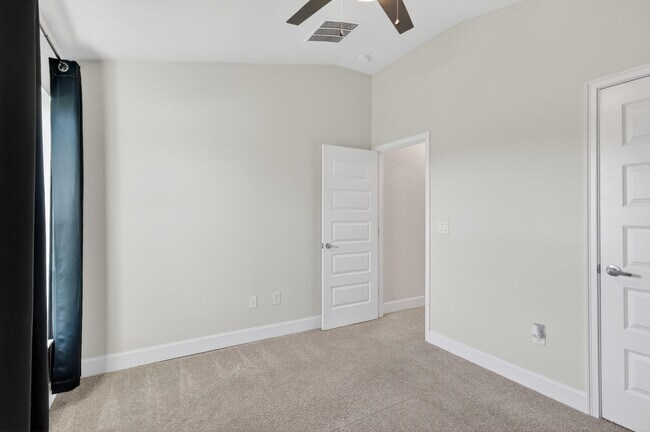 Building Photo - 8118 Merano Ave