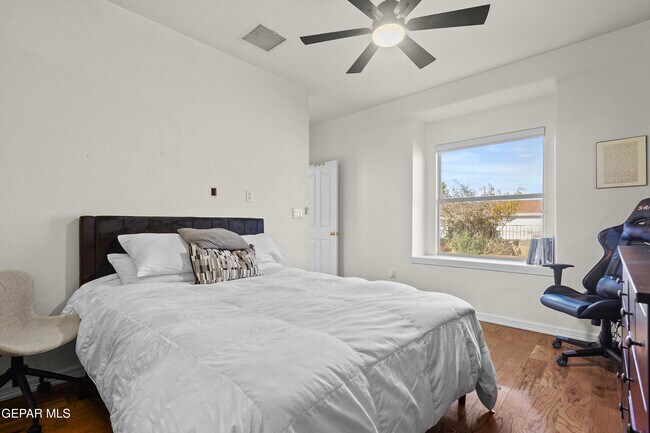 Building Photo - 1405 Cloud Ridge Dr