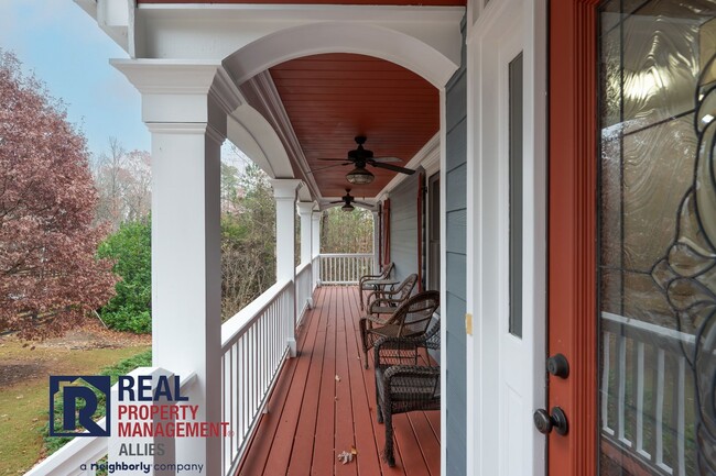 Building Photo - Charming White, GA Home