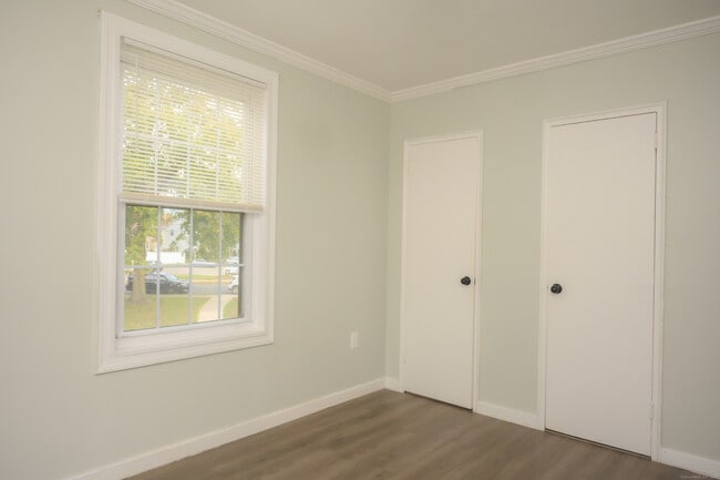 Building Photo - 230 Texas Ave