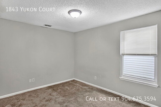 Building Photo - 1843 Yukon Ct