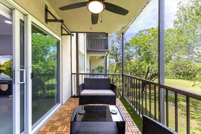 Building Photo - 6001 N Falls Cir Dr