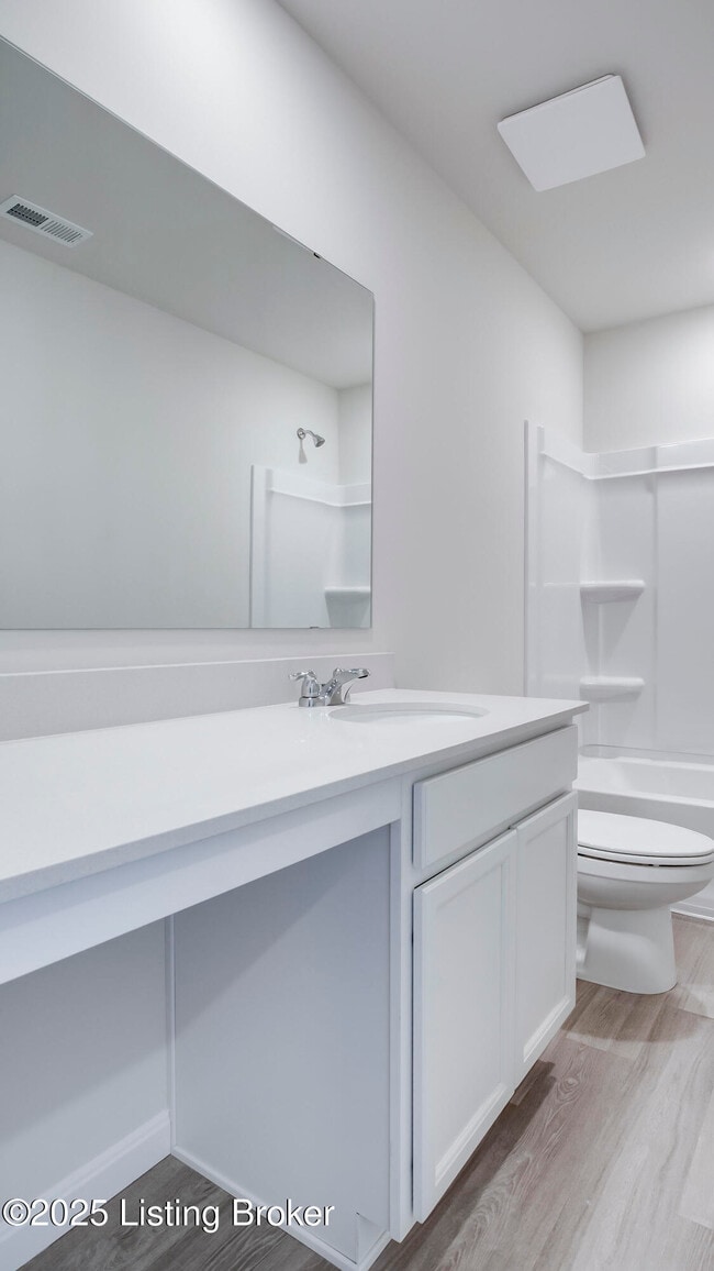 Building Photo - 1850 Washington Blvd