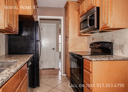 Building Photo - 11314 W 74th Terrace