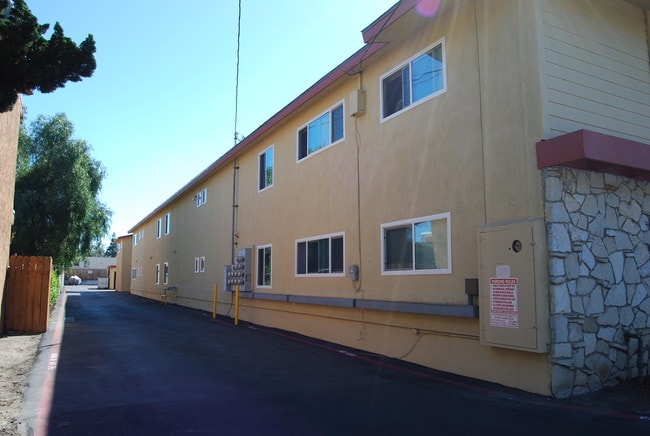 Building Photo - 383 W Wilson St