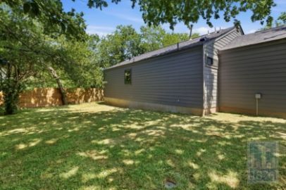 Building Photo - 505 Thelma Dr
